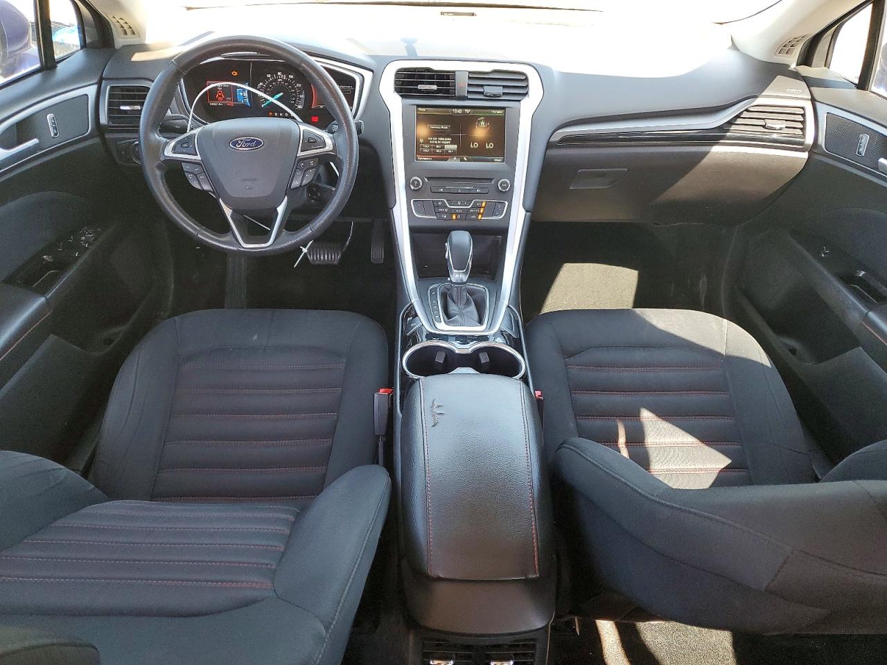 2016 FORD FUSION SE photo 8