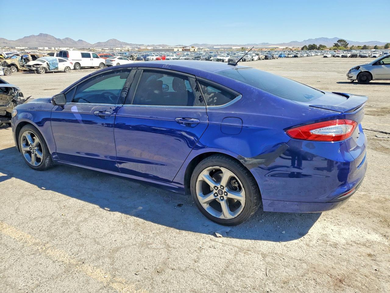 2016 FORD FUSION SE photo 2