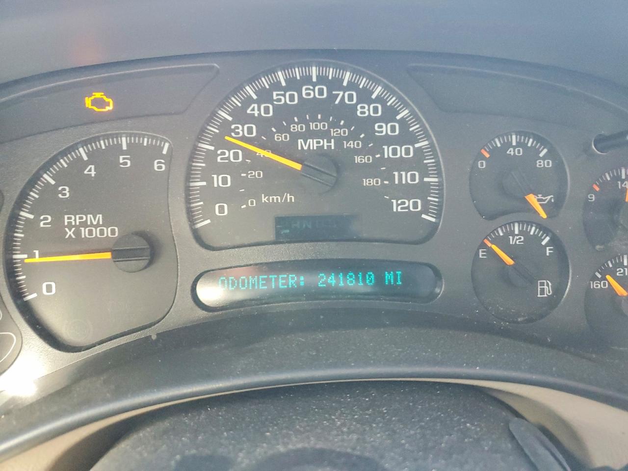2005 CHEVROLET SUBURBAN C1500 photo 17