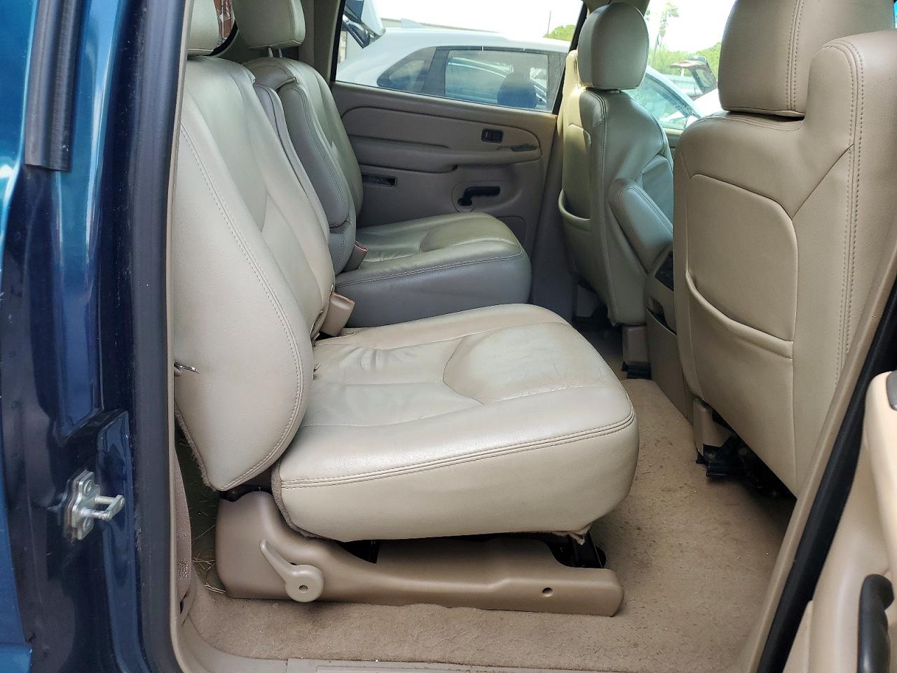 2005 CHEVROLET SUBURBAN C1500 photo 21