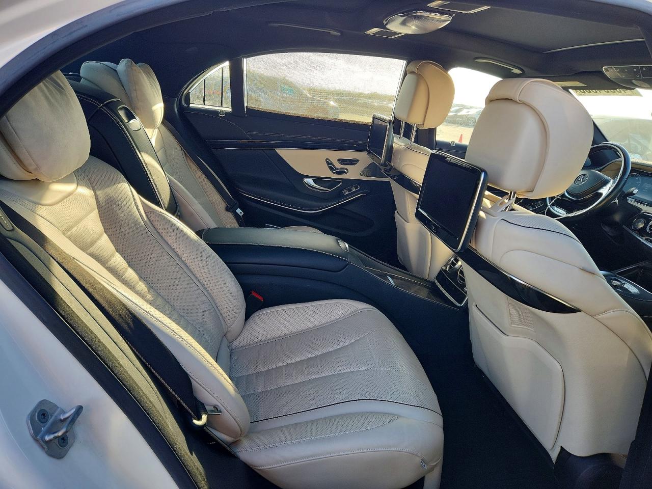 2015 MERCEDES-BENZ S 550 4MATIC photo 10