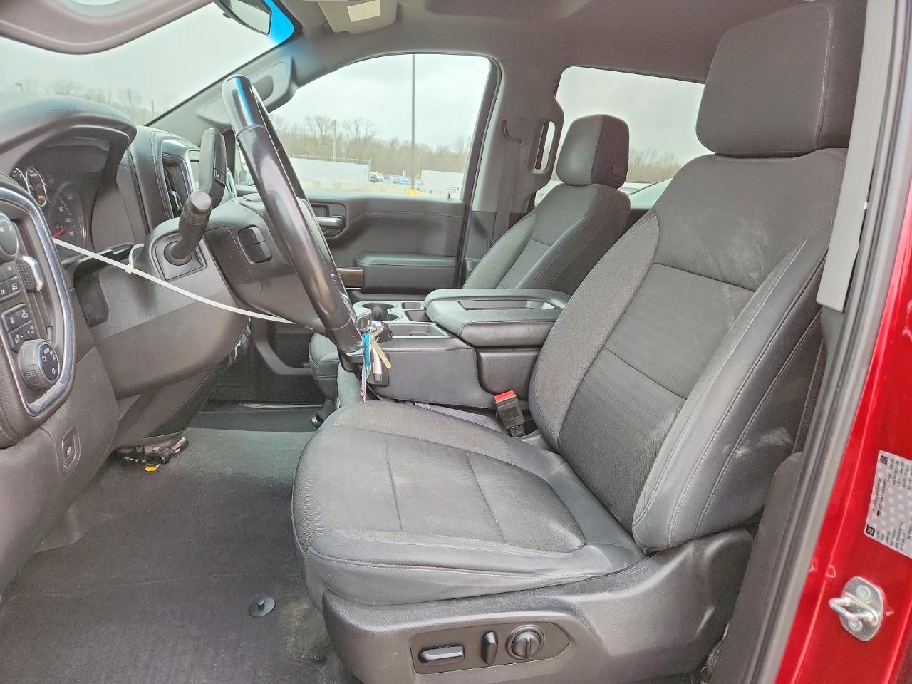 2019 CHEVROLET SILVERADO K1500 LT photo 7