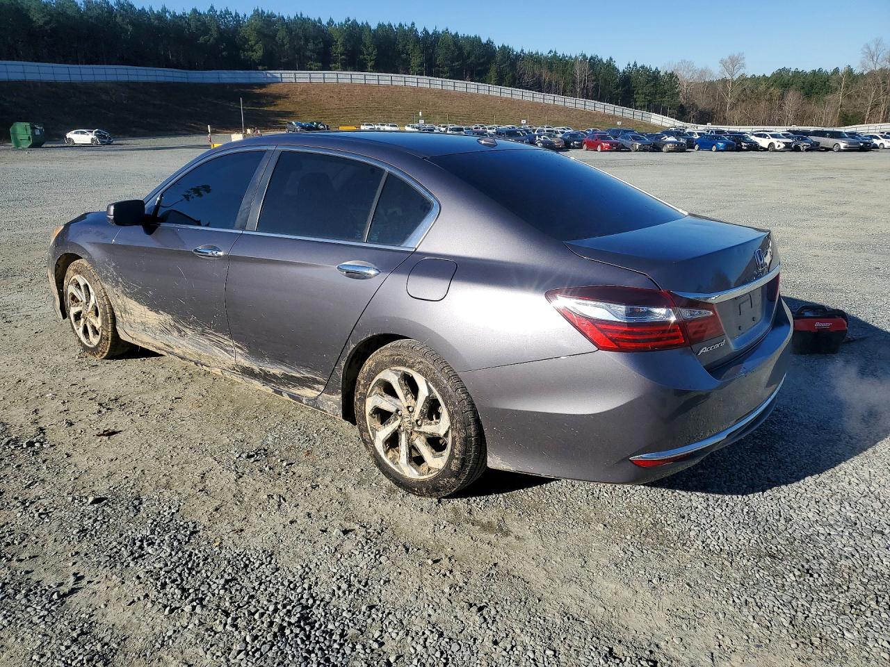 2017 HONDA ACCORD EX photo 3