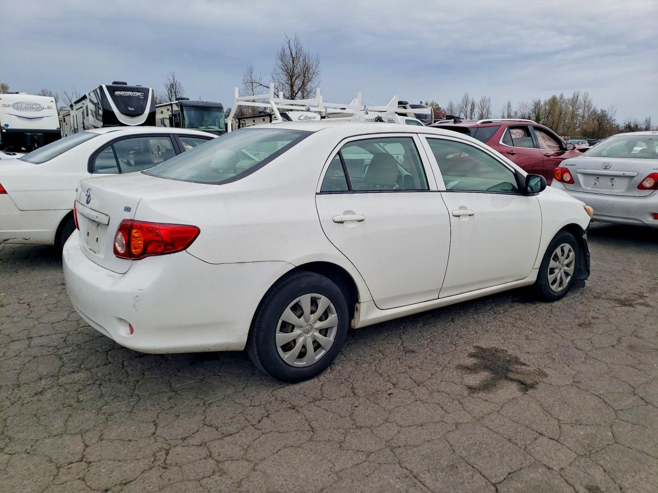 2010 TOYOTA COROLLA LE photo 3