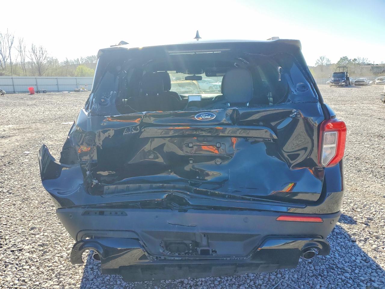 2023 FORD EXPLORER ST-LINE photo 11