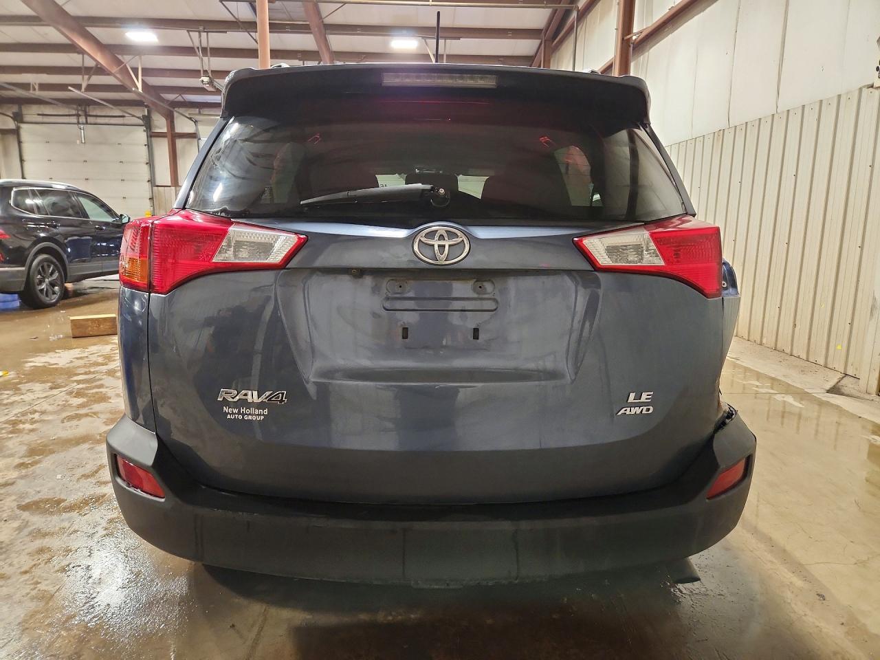 2014 TOYOTA RAV4 LE photo 6