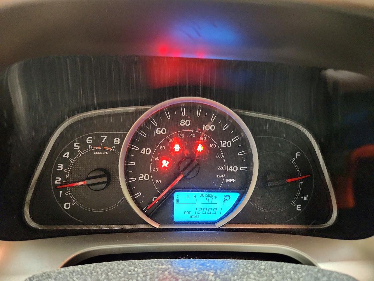 2014 TOYOTA RAV4 LE photo 9