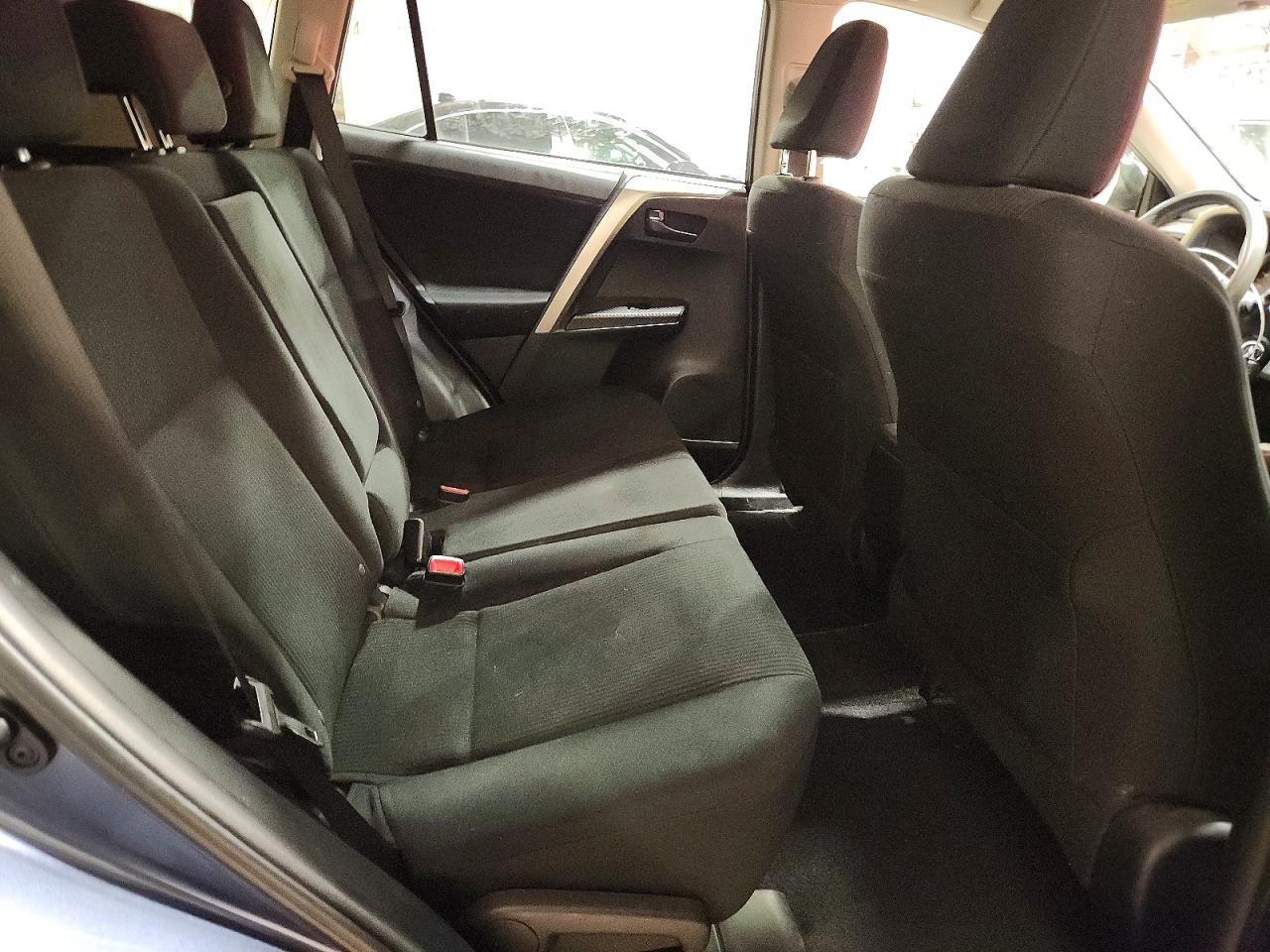 2014 TOYOTA RAV4 LE photo 11