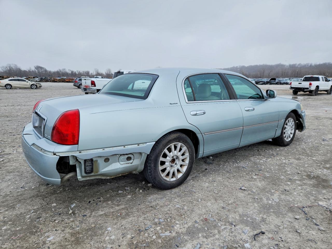 2007 LINCOLN TOWN CAR SIGNATURE photo 5