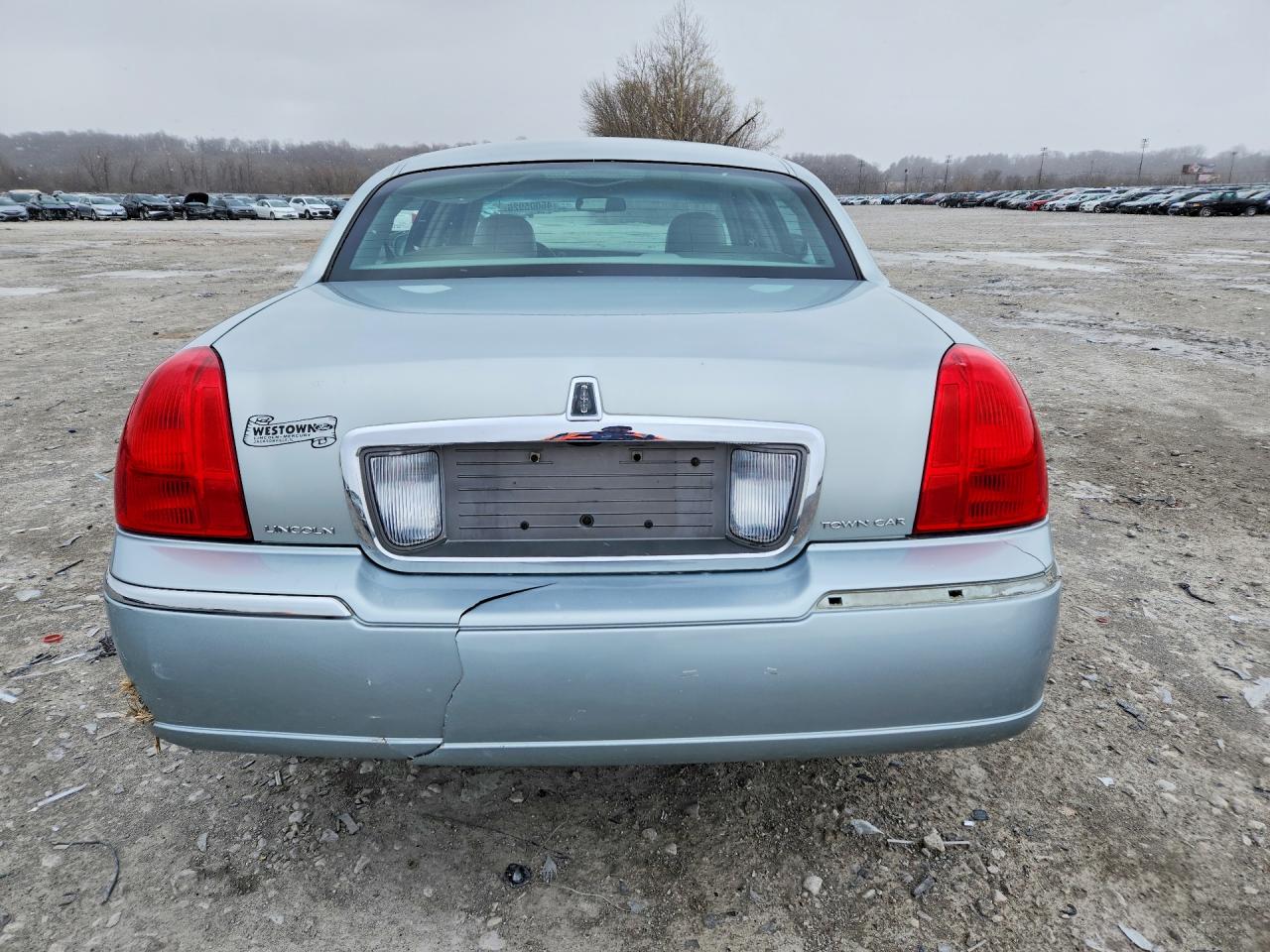 2007 LINCOLN TOWN CAR SIGNATURE photo 11