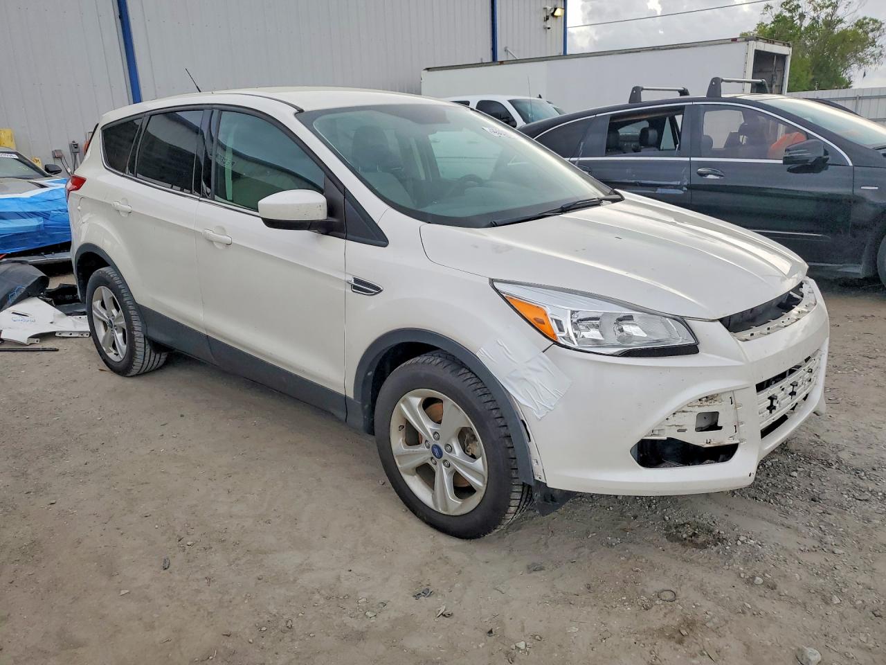 2014 FORD ESCAPE SE photo 4