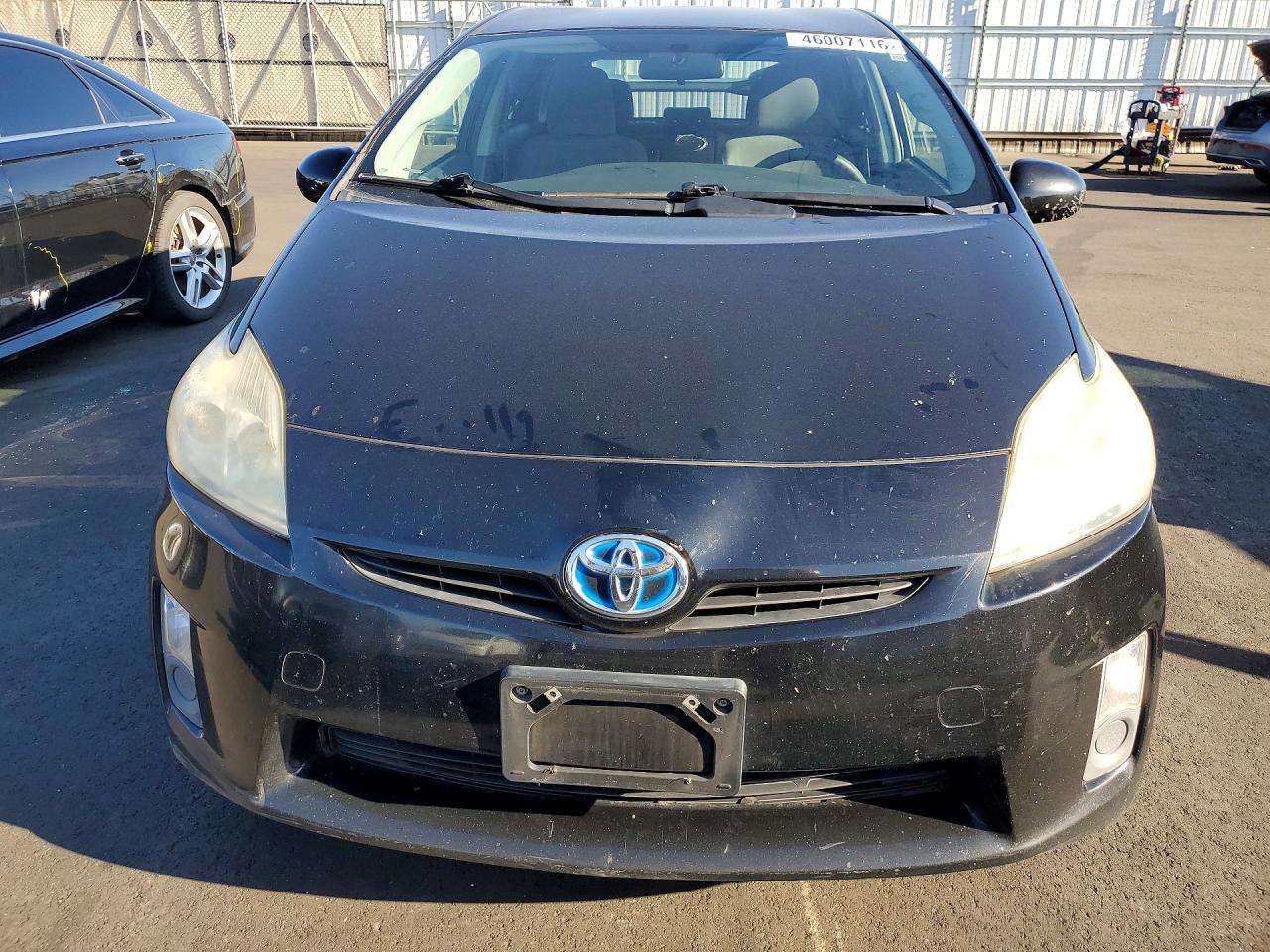 2011 TOYOTA PRIUS TWO photo 9