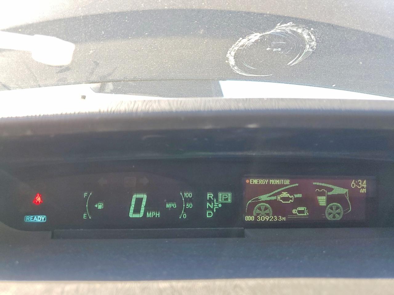 2011 TOYOTA PRIUS TWO photo 17
