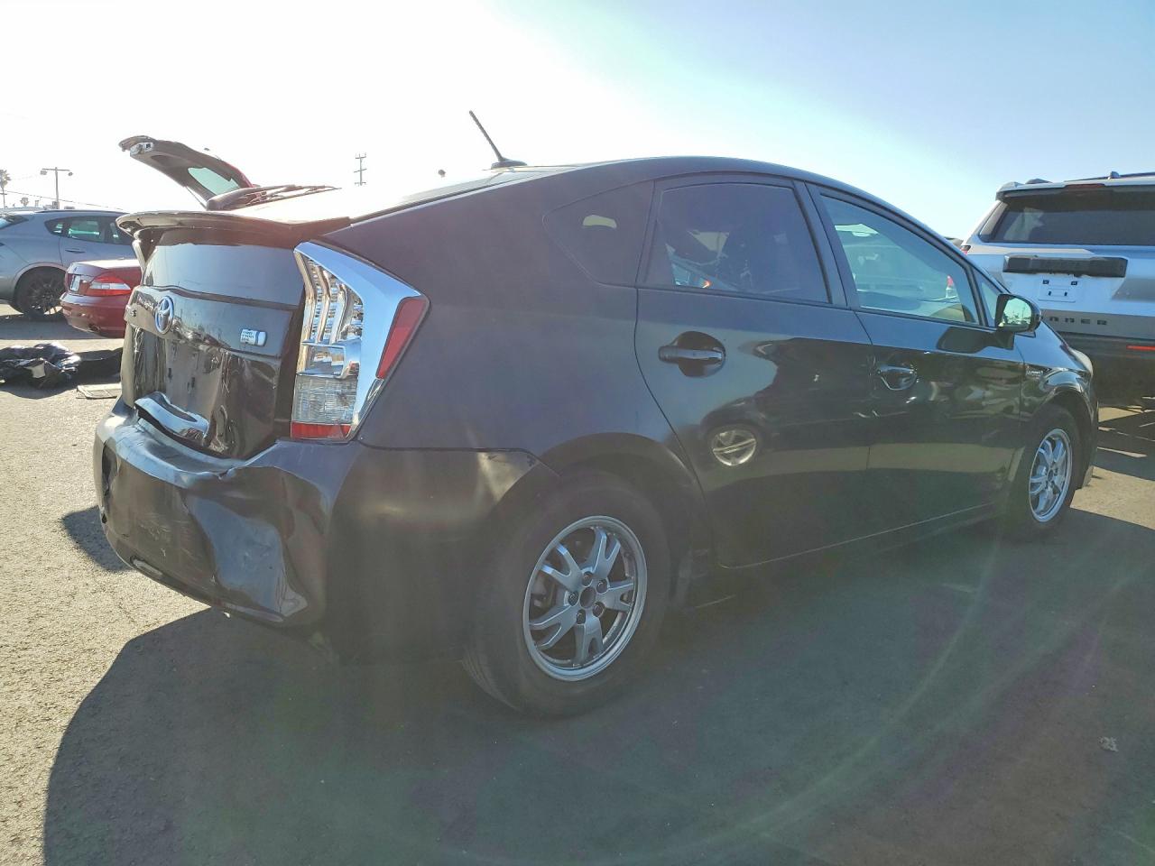 2011 TOYOTA PRIUS TWO photo 5