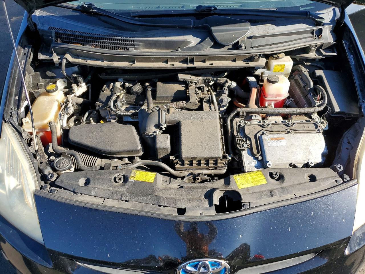 2011 TOYOTA PRIUS TWO photo 21