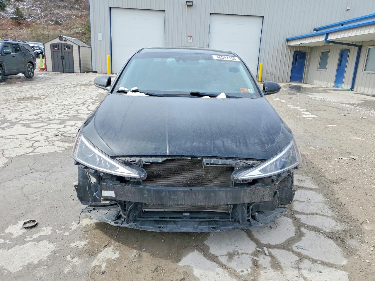 2019 HYUNDAI ELANTRA SE photo 5