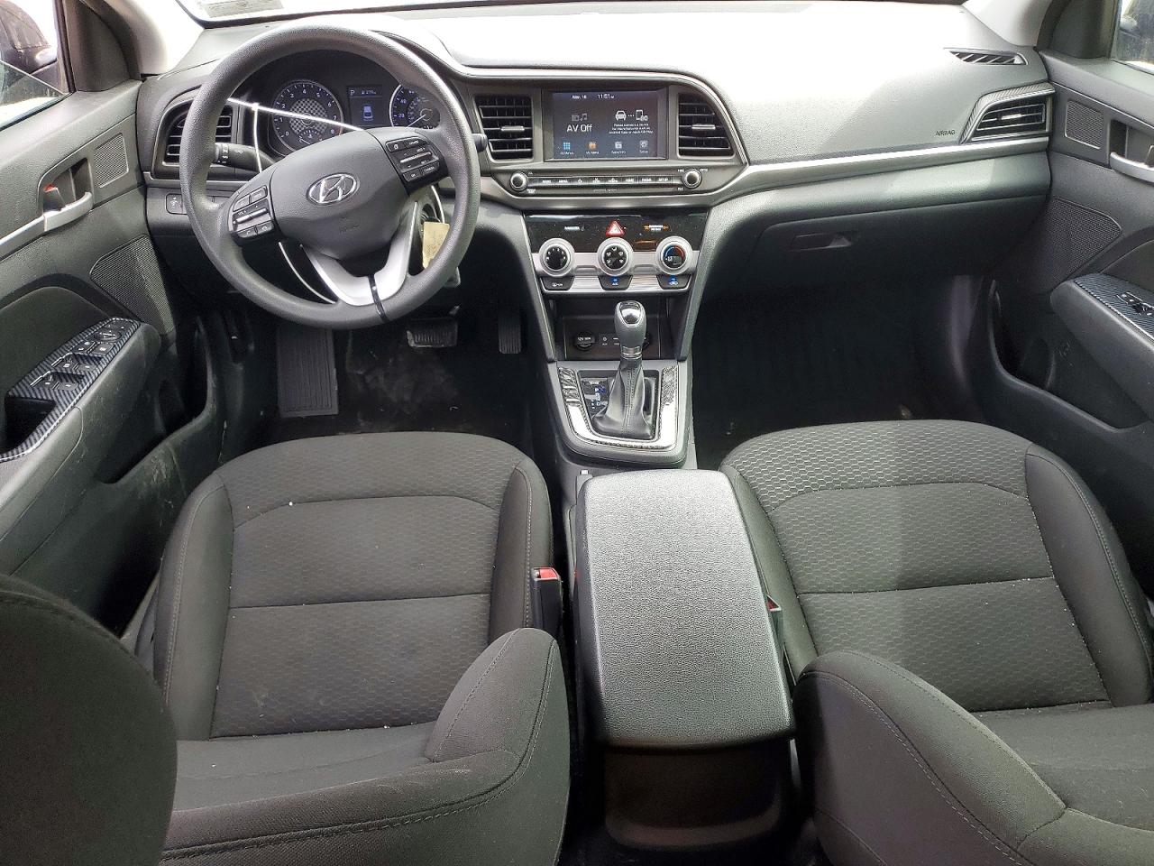 2019 HYUNDAI ELANTRA SE photo 8