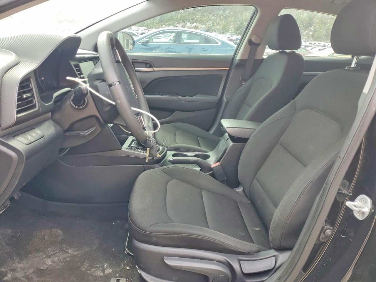 2019 HYUNDAI ELANTRA SE photo 7