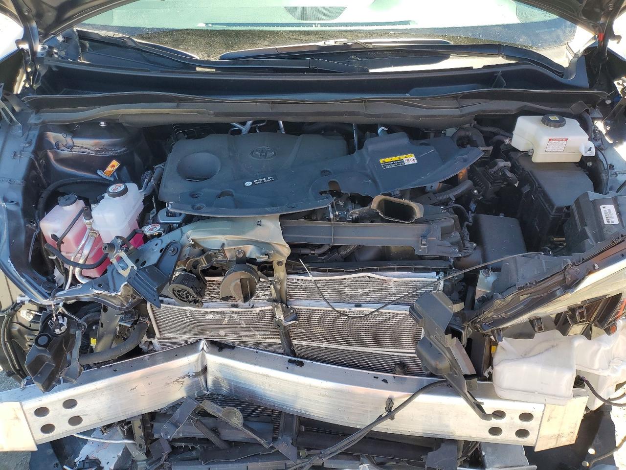 2025 TOYOTA SIENNA LE 8-PASSENGER photo 34