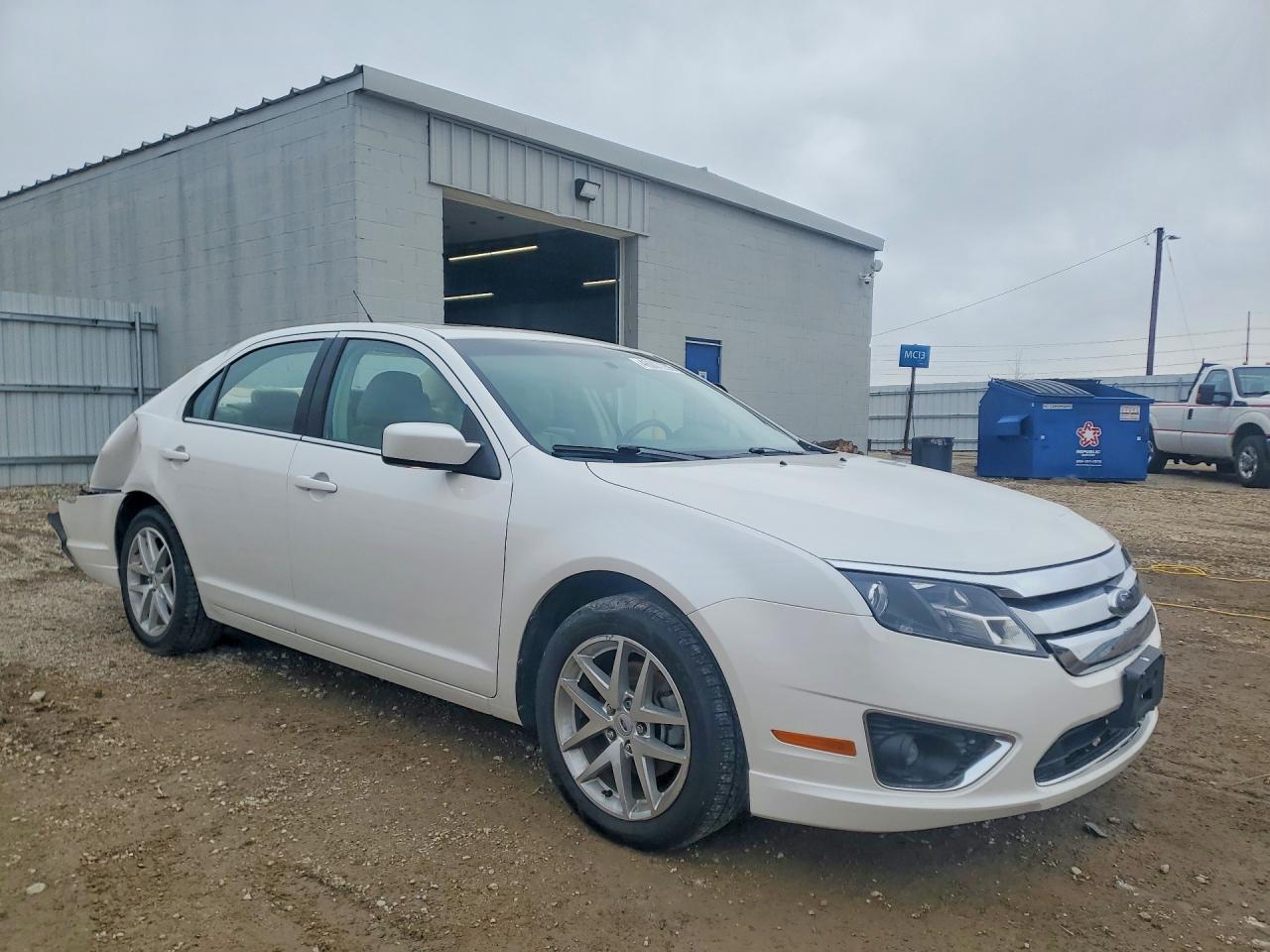 2010 FORD FUSION SEL photo 4