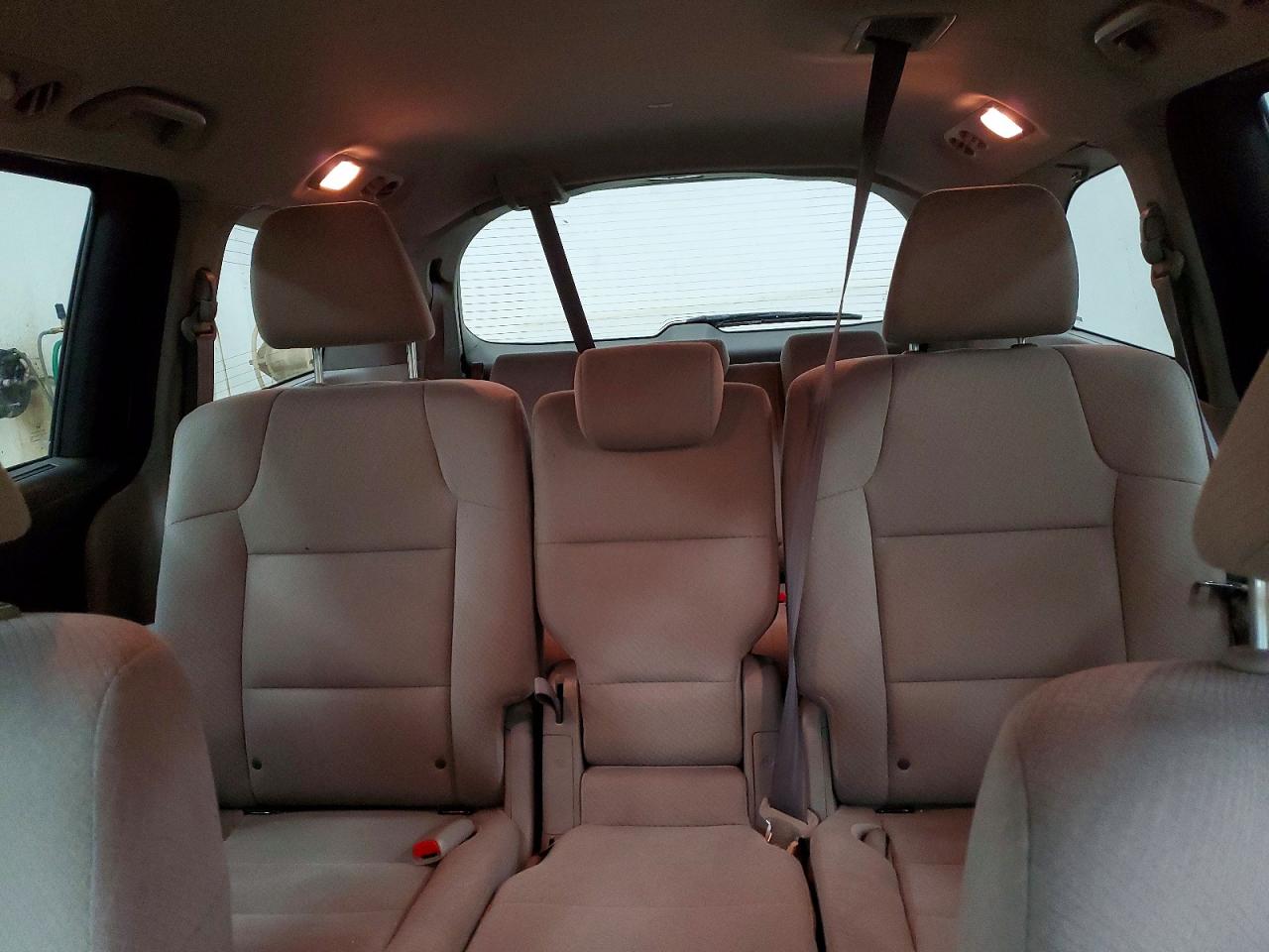 2016 HONDA ODYSSEY EX photo 19