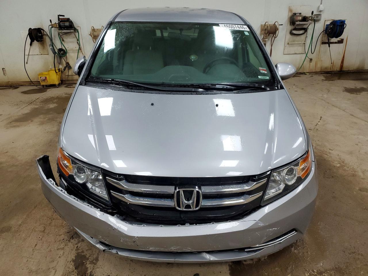 2016 HONDA ODYSSEY EX photo 9