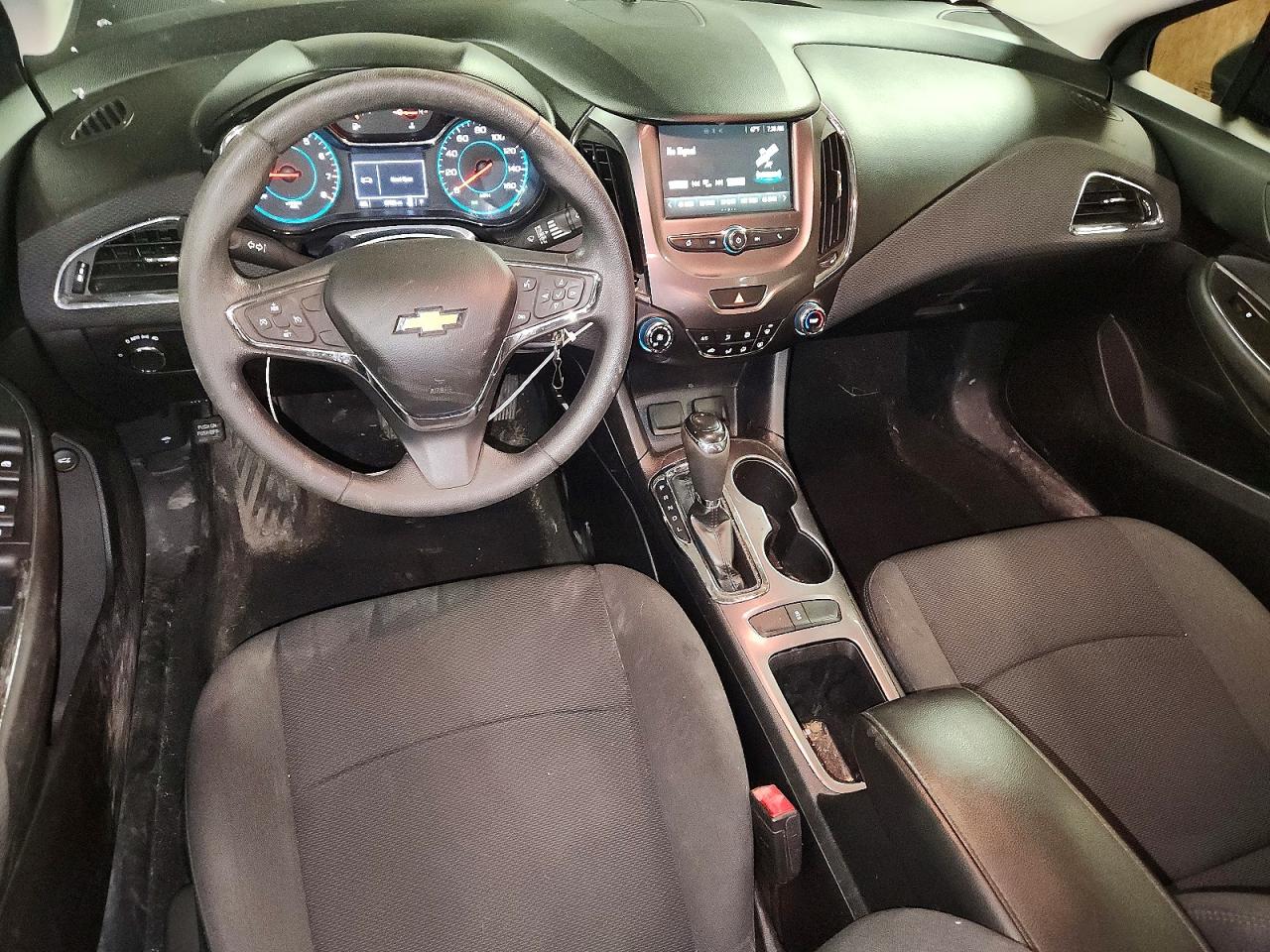 2016 CHEVROLET CRUZE LT photo 8