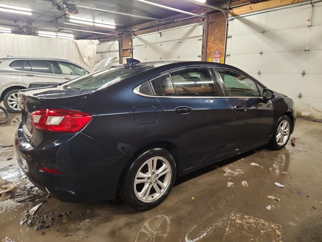 2016 CHEVROLET CRUZE LT photo 3