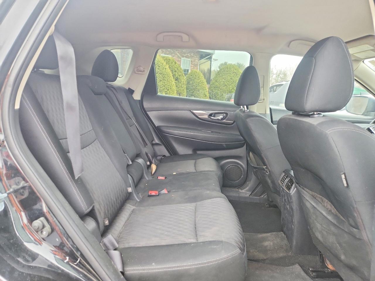 2018 NISSAN ROGUE SV photo 31