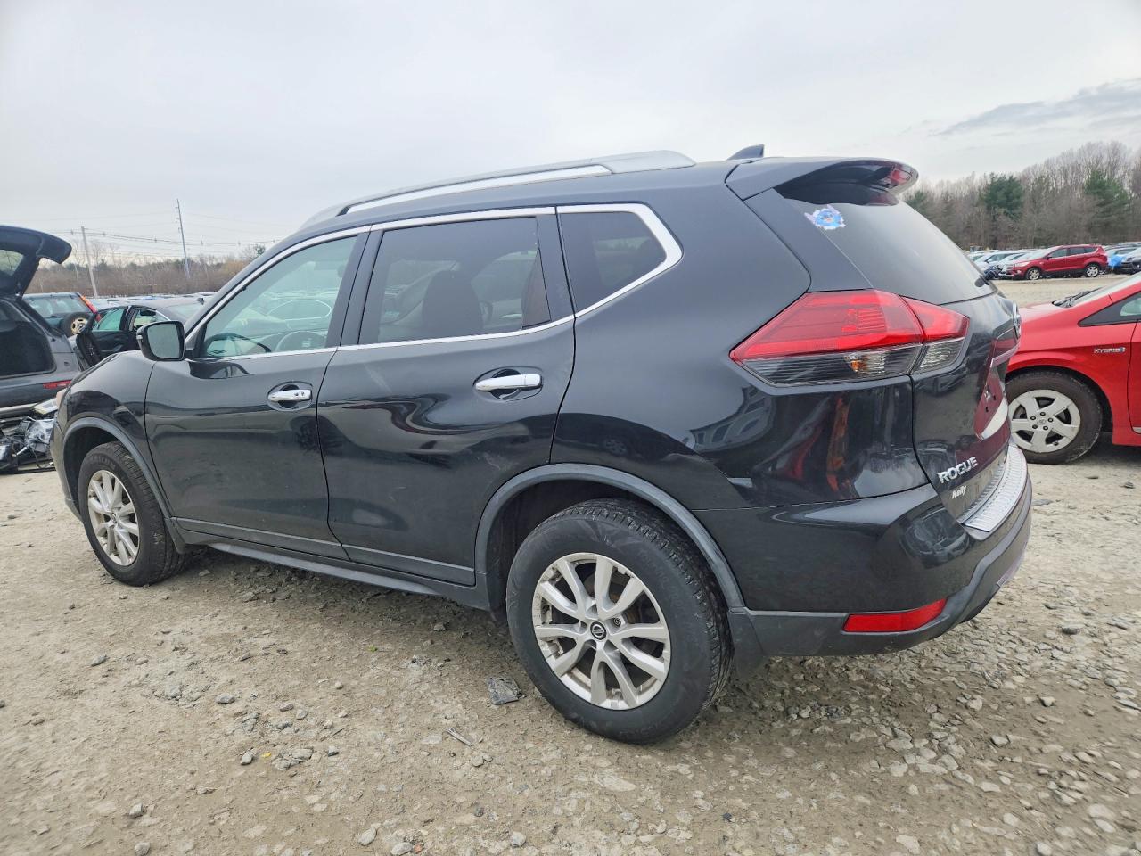 2018 NISSAN ROGUE SV photo 4
