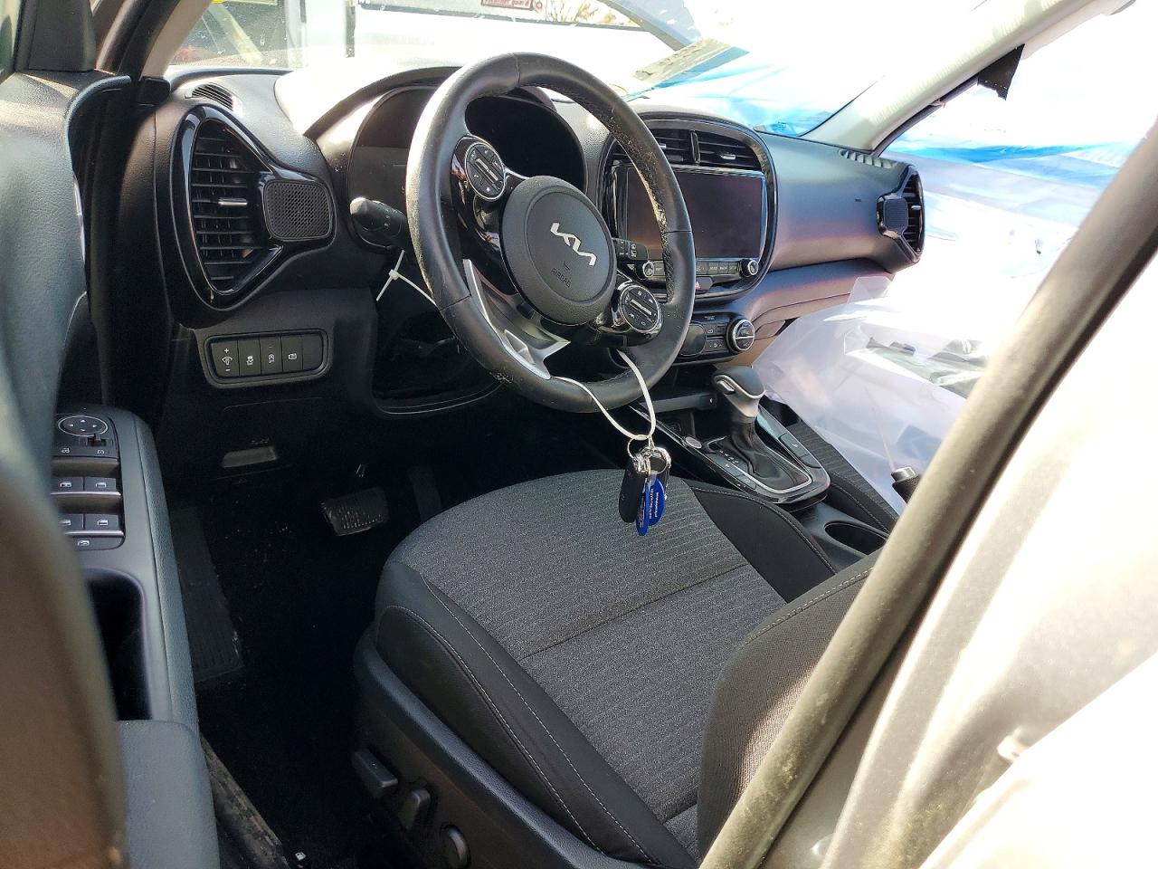 2024 KIA SOUL EX photo 13