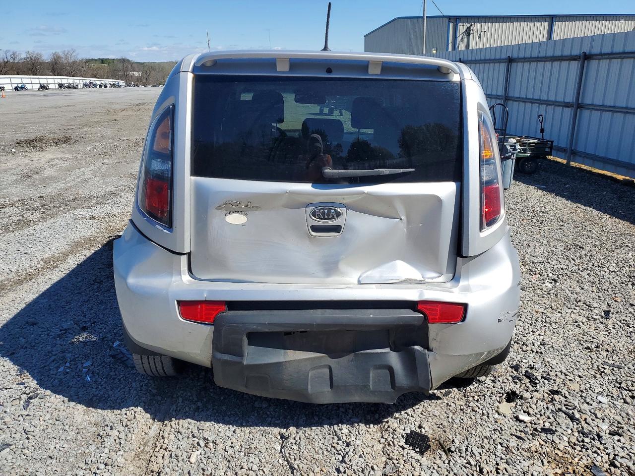 2011 KIA SOUL + photo 11