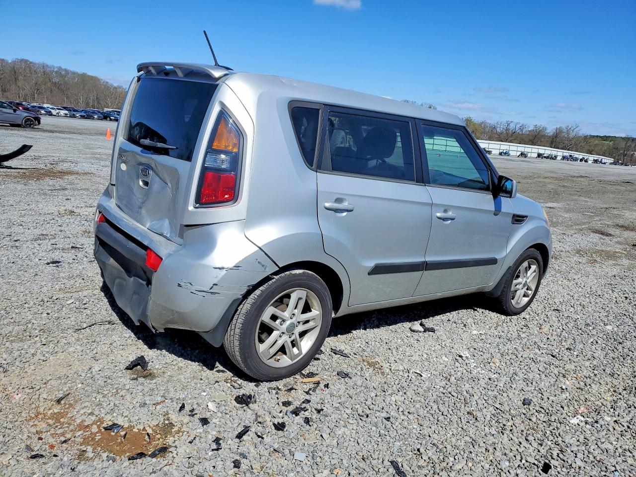 2011 KIA SOUL + photo 5