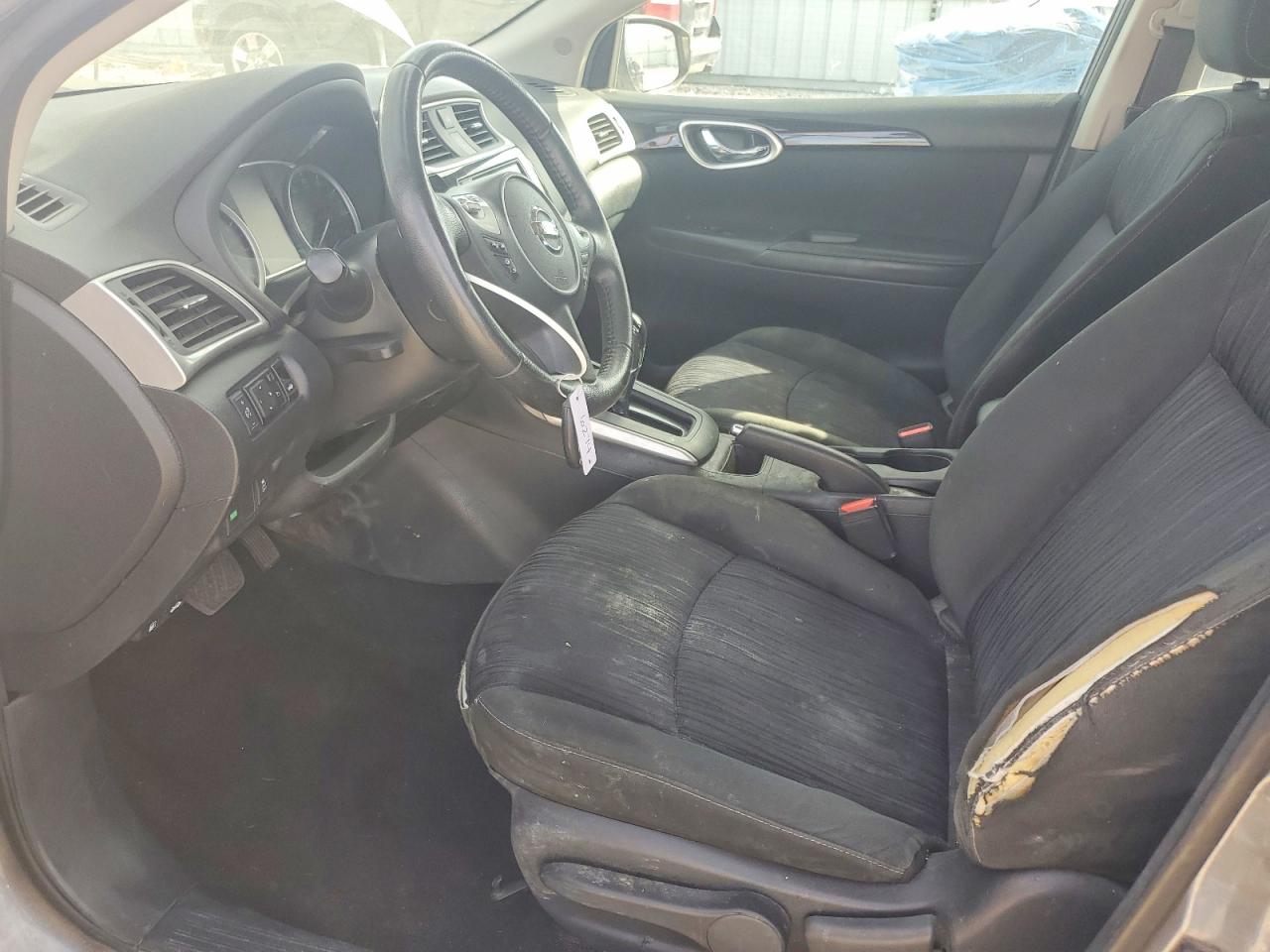 2019 NISSAN SENTRA SV photo 7