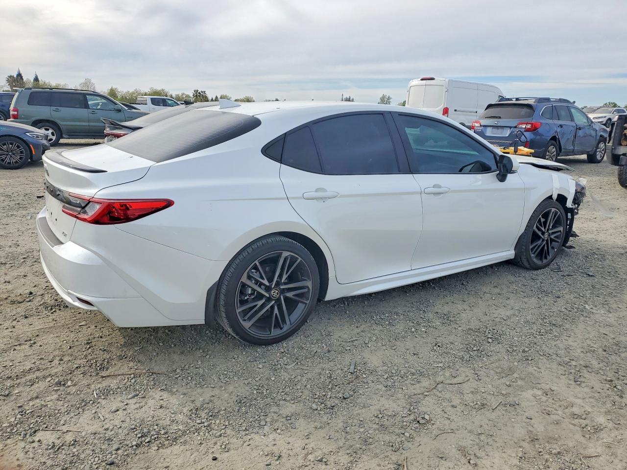 2025 TOYOTA CAMRY XSE photo 5