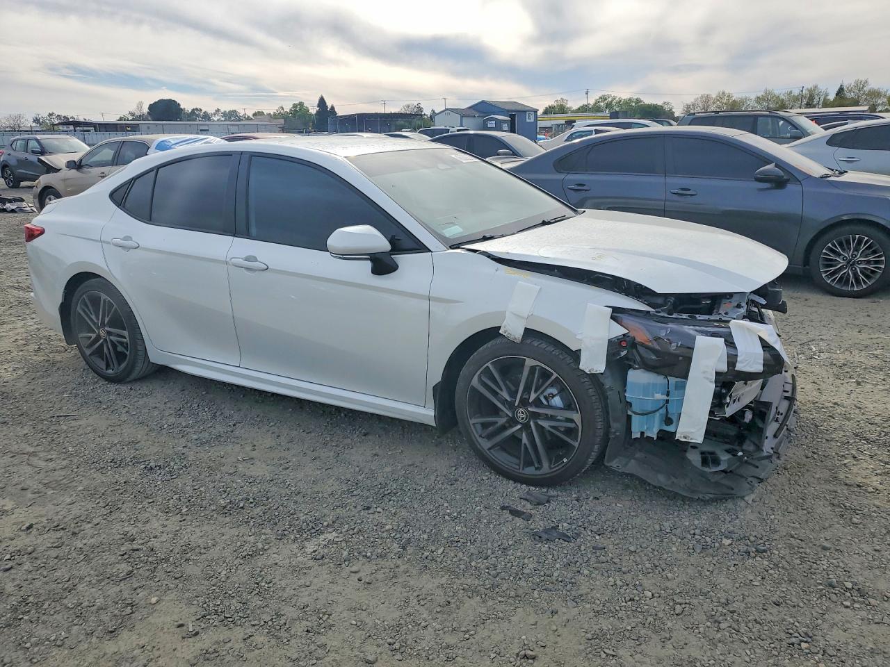 2025 TOYOTA CAMRY XSE photo 7