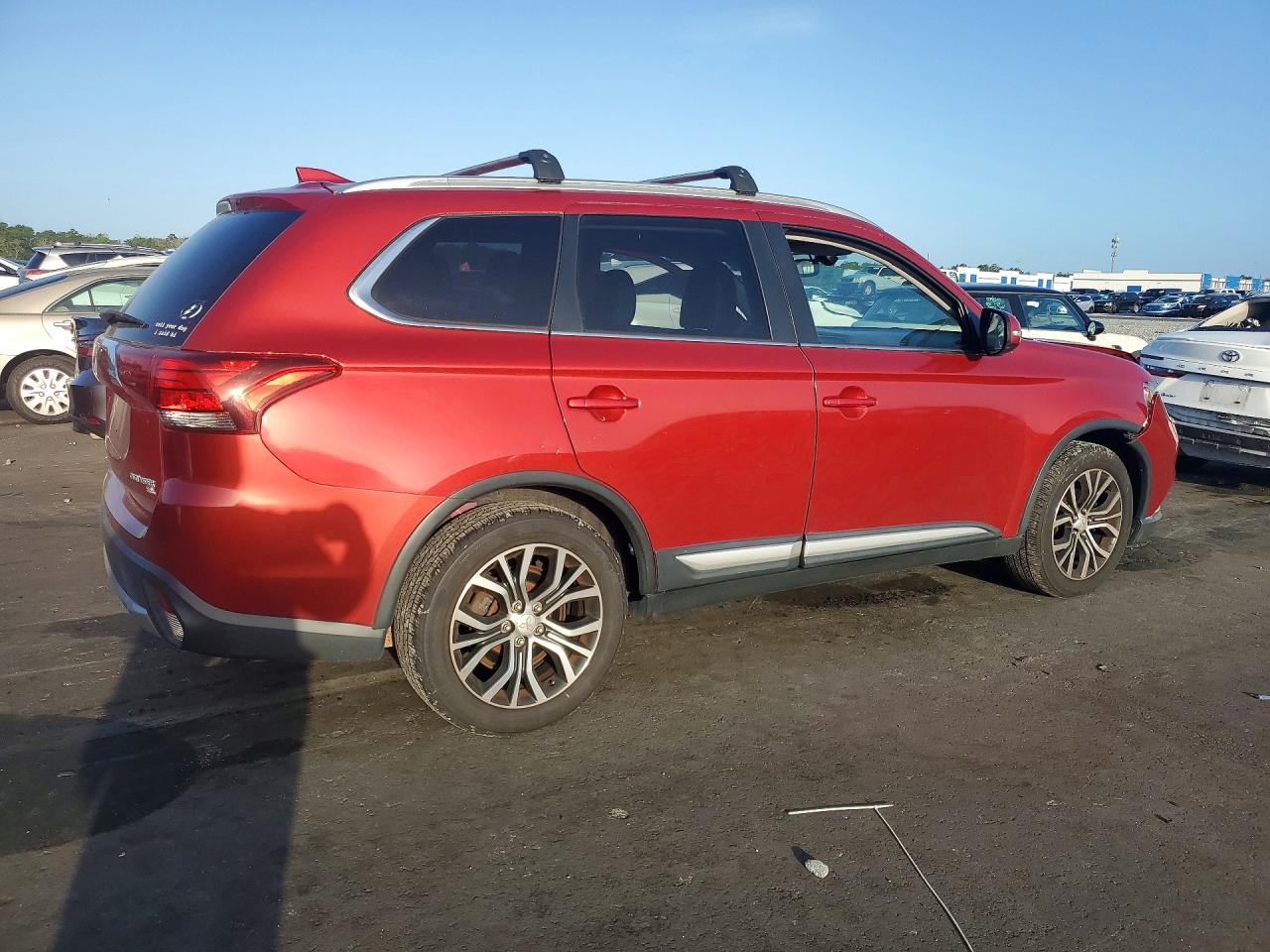 2018 MITSUBISHI OUTLANDER SE photo 5