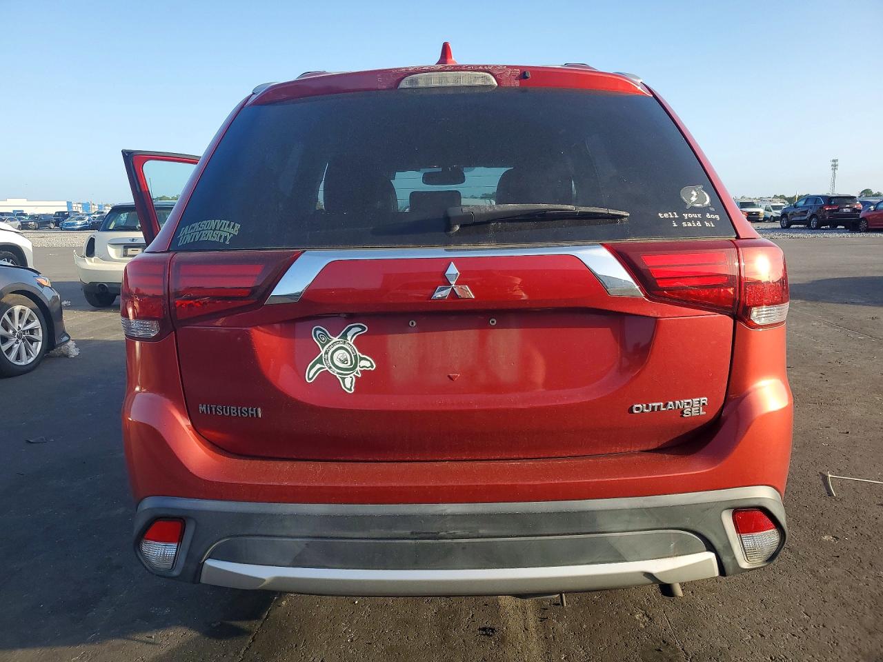 2018 MITSUBISHI OUTLANDER SE photo 11