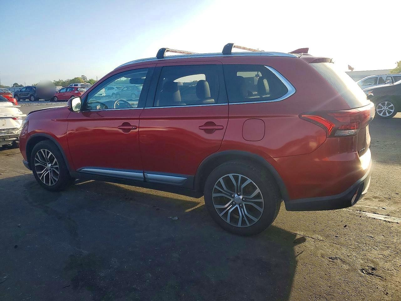 2018 MITSUBISHI OUTLANDER SE photo 3