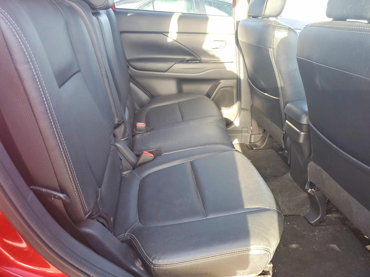 2018 MITSUBISHI OUTLANDER SE photo 19