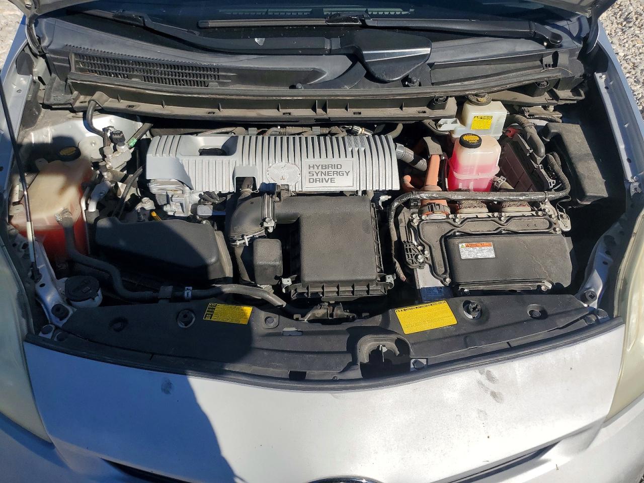 2013 TOYOTA PRIUS TWO photo 11