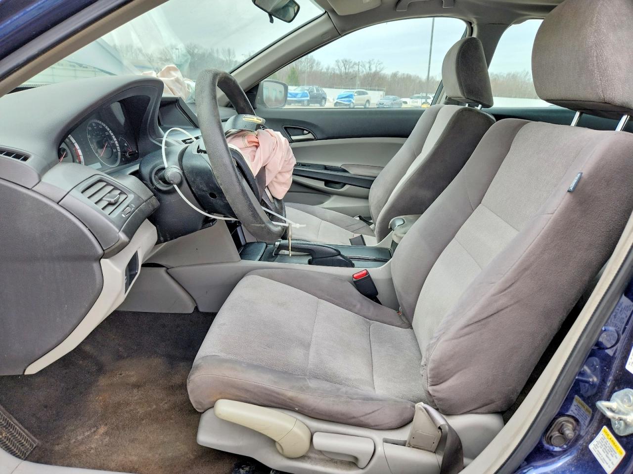 2009 HONDA ACCORD LX photo 19