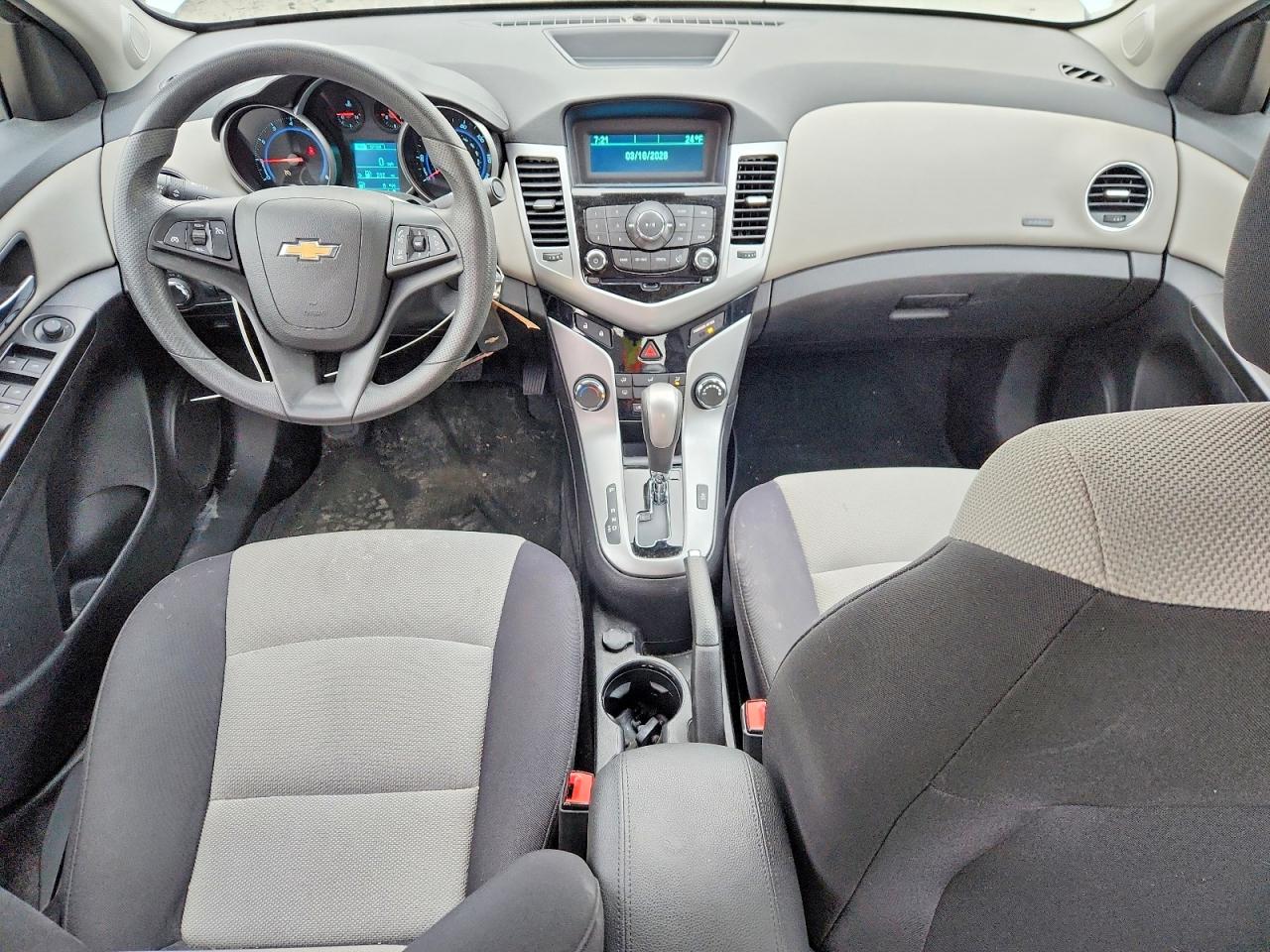 2014 CHEVROLET CRUZE LS photo 15