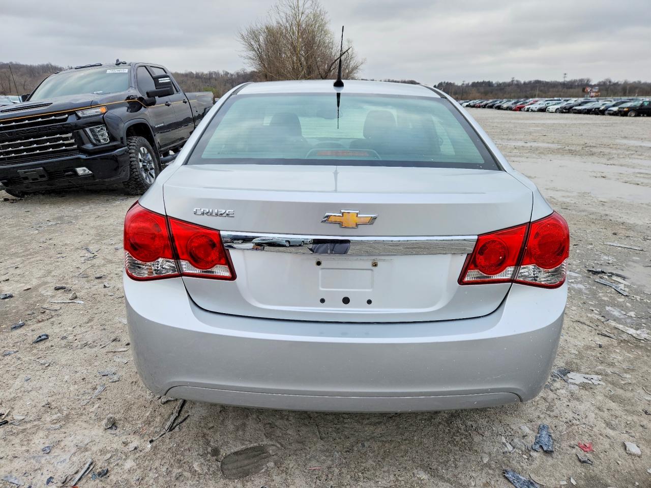 2014 CHEVROLET CRUZE LS photo 11