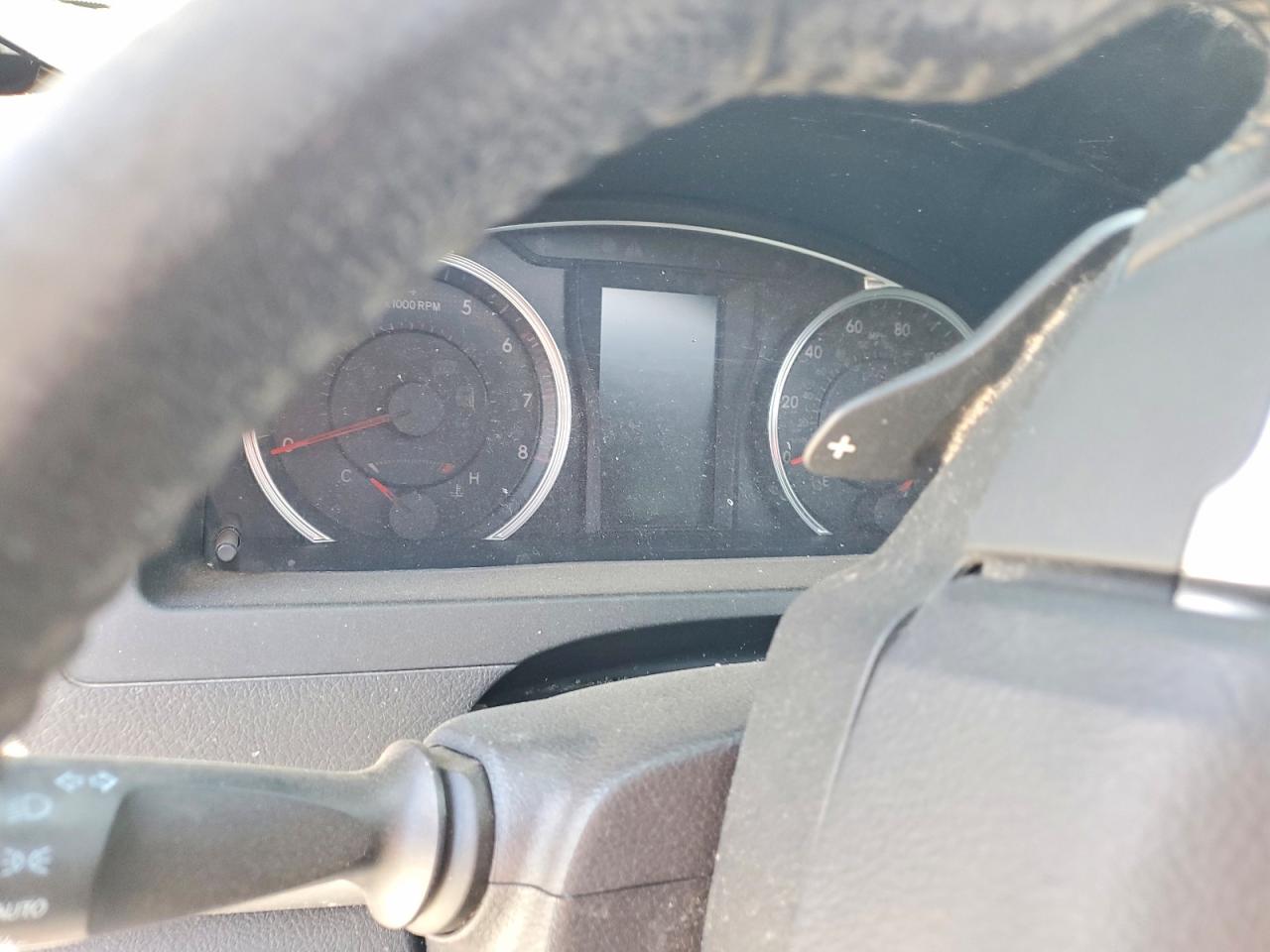 2016 TOYOTA CAMRY SE photo 17