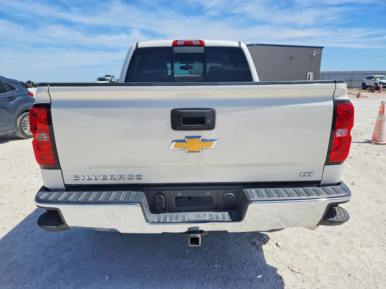 2015 CHEVROLET SILVERADO K1500 LTZ photo 16