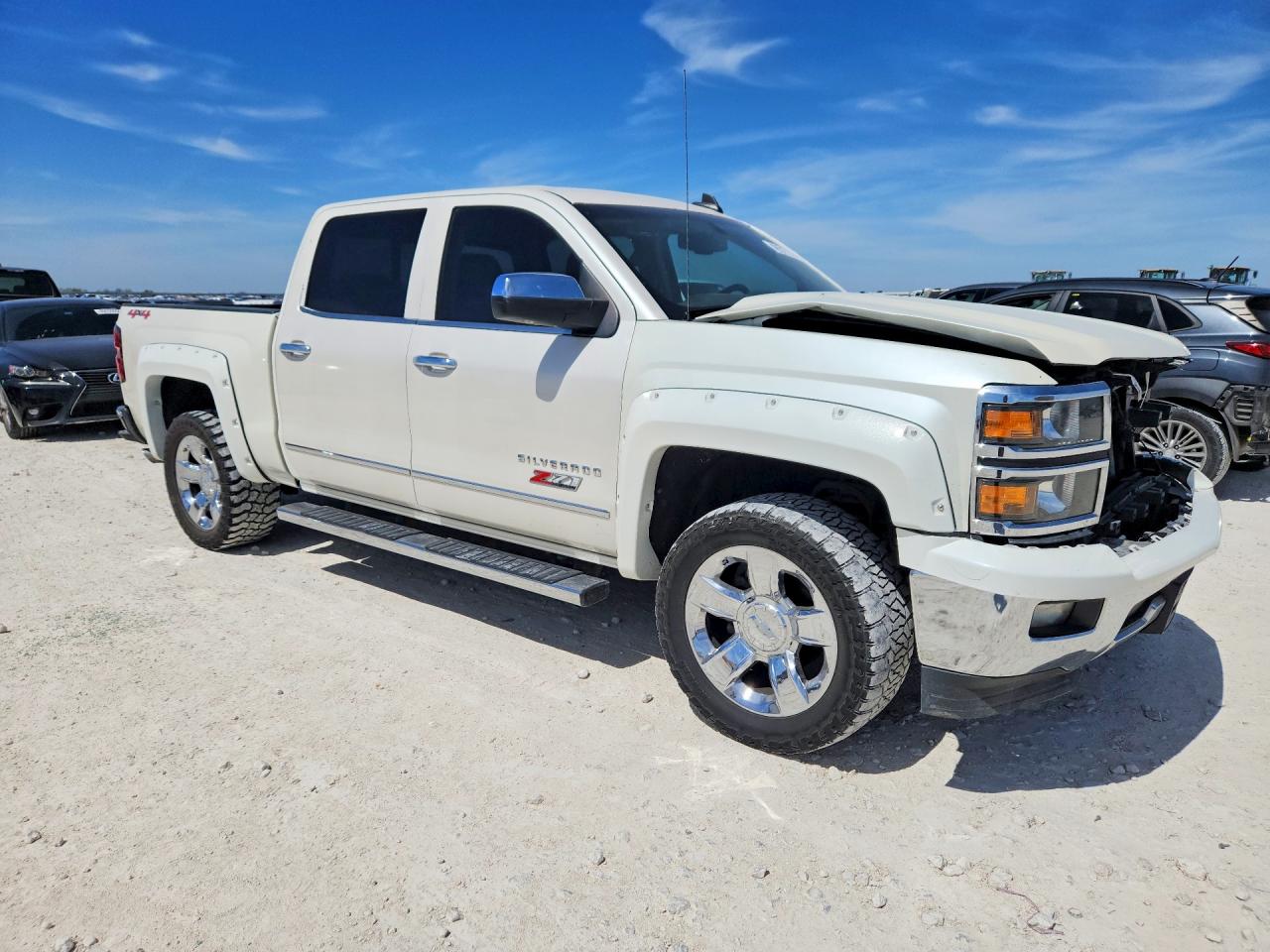 2015 CHEVROLET SILVERADO K1500 LTZ photo 10