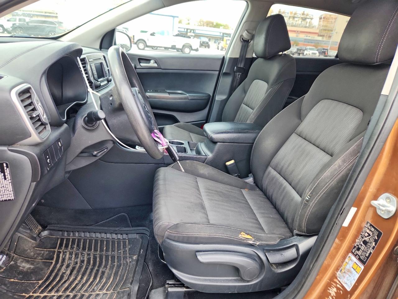 2017 KIA SPORTAGE LX photo 7