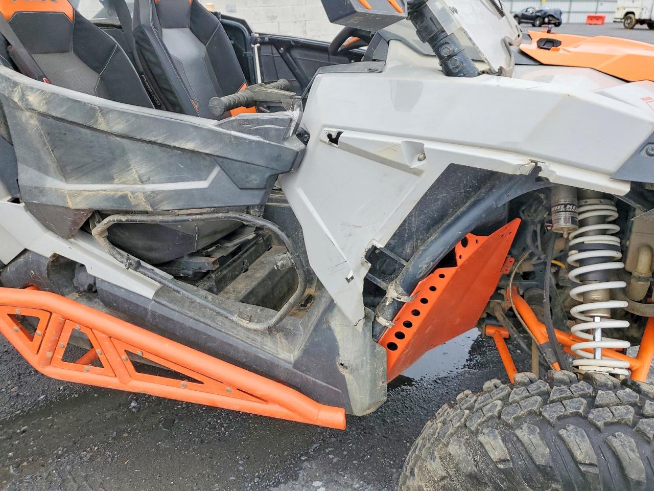 2018 POLARIS RZR UTILITY VEHICLE photo 17
