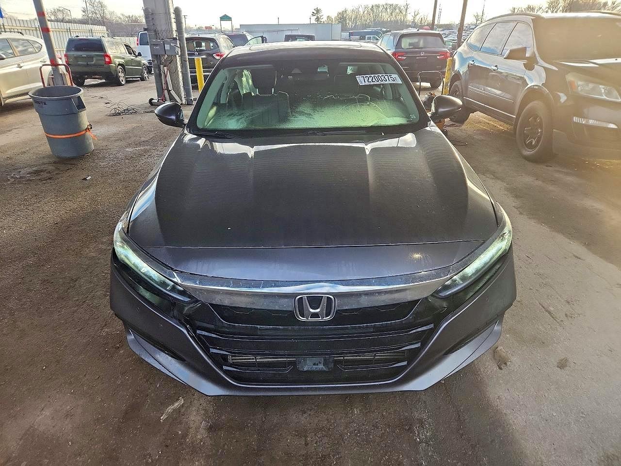 2018 HONDA ACCORD TOURING photo 5